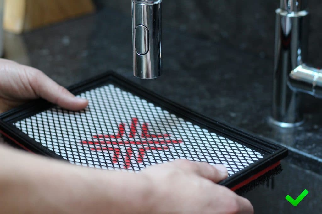 Schoonmaken en onderhouden van een Pipercross luchtfilter 24TUNED