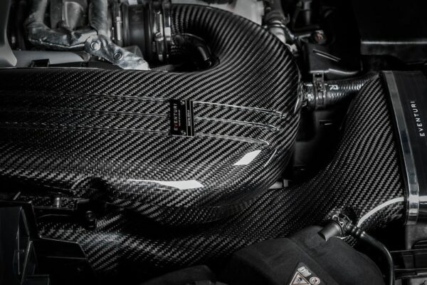 Eventuri Carbon Fiber Air Intake - Mercedes GLC63S met eventuri intake