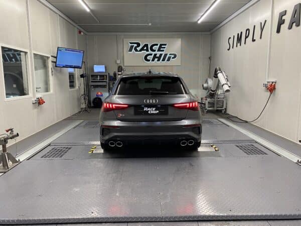 Racechip GTS 5 Black - Audi S3 8Y (pre-facelift) - 310pk- Chiptuning Module